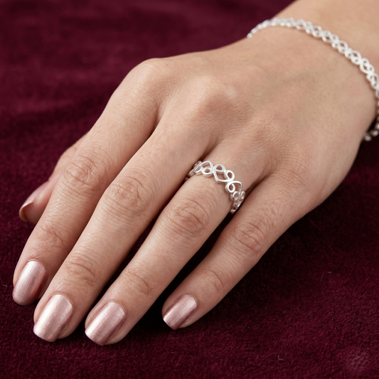 Infinite Amour Filigree Heart Band – Premium 925 Silver