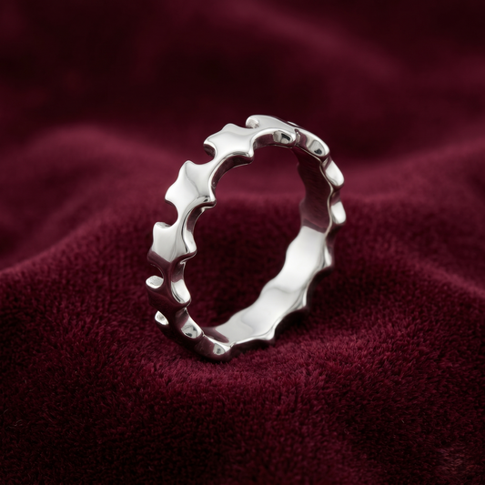 Avant-Garde Wavelet Eternity Band – Premium 925 Silver