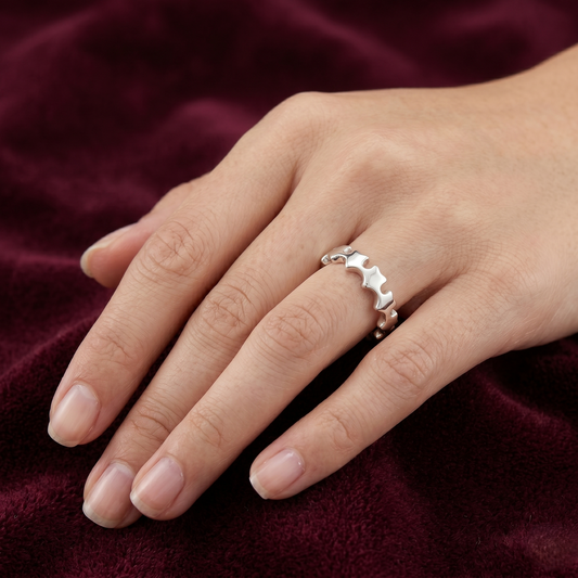 Avant-Garde Wavelet Eternity Band – Premium 925 Silver